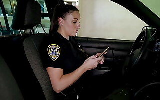 Beat Cops - Hot Vine Milf Fucked By an Unblocked Crew be useful to Thugs - Aaliyah Taylor